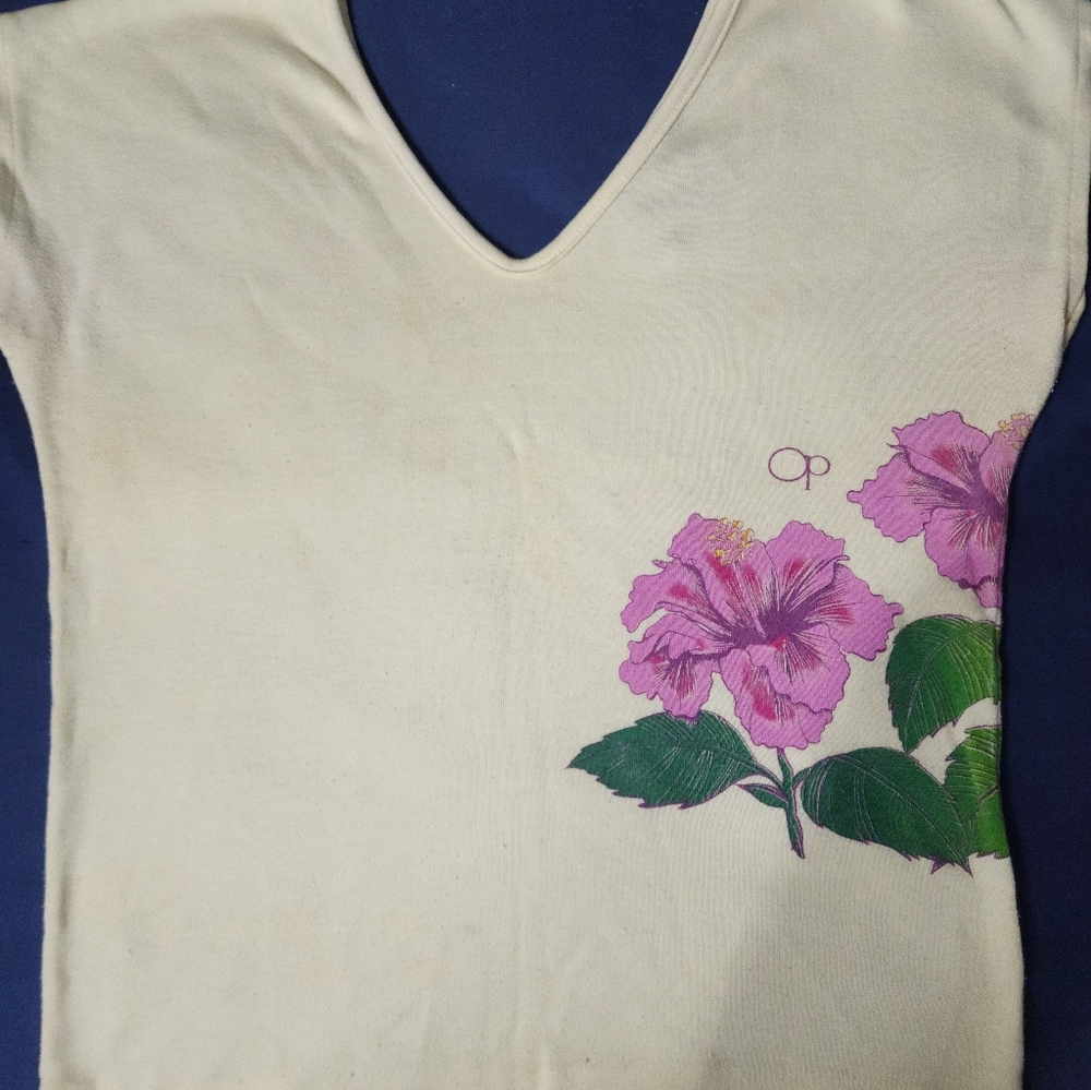 Rare - Vintage 1977 OP (Ocean Pacific) Sunwear, Crop Top w/ V Neck &  V Back.